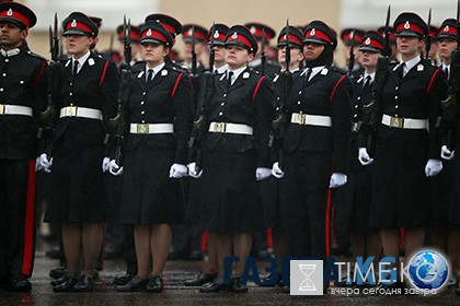 Британским женщинам-военнослужащим разрешат убивать врагов