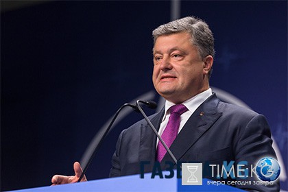 Порошенко призвал украинцев просить прощения за Волынскую резню