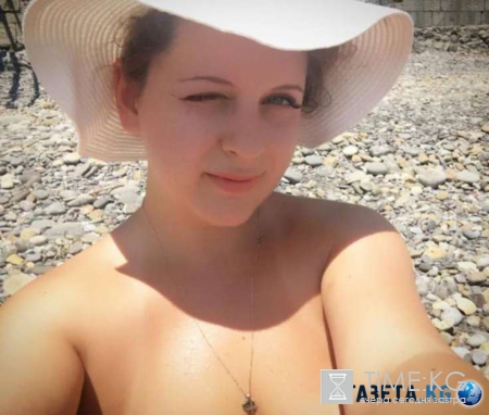 Целомудренный снимок в стиле ню: актриса Анастасия Денисова шокировала поклонников своим фото топлес