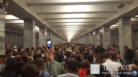 Давка на станции метро «Текстильщики» в Москве 08.07.2016: В сети появились первые кадры «ада» (фото)