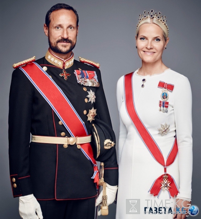 Девушка для принца: завидные женихи королевских семей (фото)