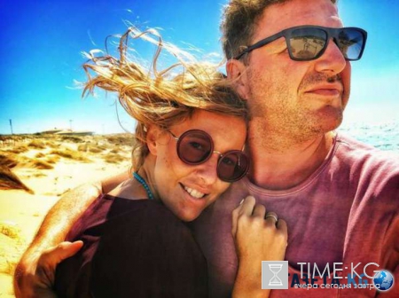 Два разных кадра: беременная Собчак показала свою хрупкость рядом с мужем, Виторган поделился разоблачающим фото