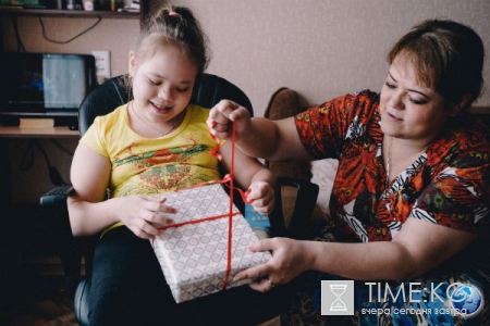 Фотограф из Новосибирска снимает портреты за рубль, чтобы спасти людей