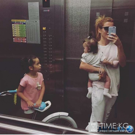 Ксения Бородина опубликовала жаркую, сексуальную фотографию: поклонники в восторге
