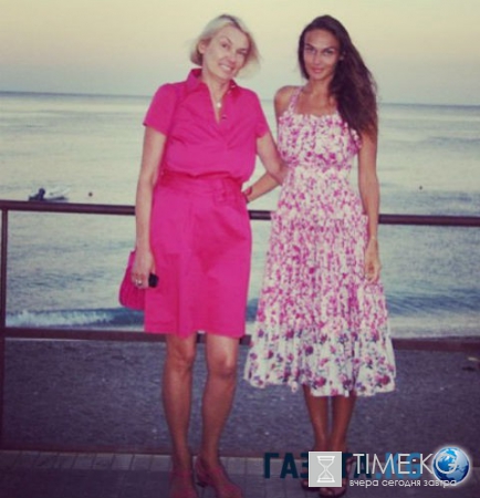 Мама в «Инстаграме»: родители звезд покоряют соцсети