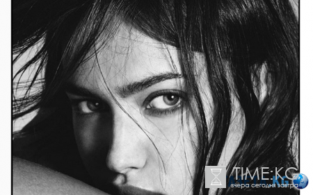 «Мужика отхватила что надо!»: обнаженная Ирина Шейк в обнимку с голым фотографом — поклонники держат кулачки