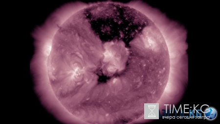 На солнце появилась гигантская коронарная дыра