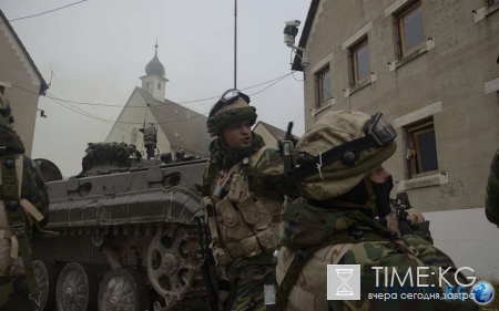 «НАТО заблудилось»: Жители рижского дворика были шокированы видом из окна