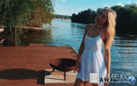 Показалось: Наталья Рудова показала, что у нее промеж ног