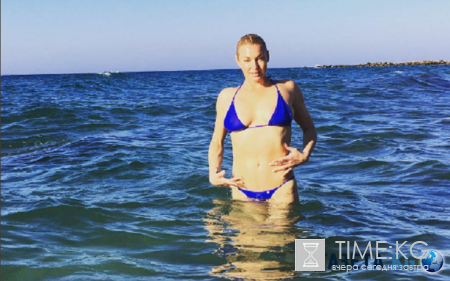 Поклонники шокированы фотографией Волочковой в купальнике - звезда жжет не по-детски