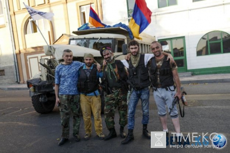 В Армении освобождены все заложники в здании полиции, но конфликт продолжается