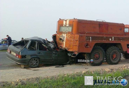 В ДТП в Сызрани двое мужчин и собака оказались под пожарной машиной