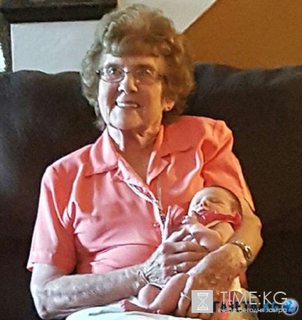 В США внуки подарили 86-летней бабушке 86-го правнука В США внуки подарили 86-летней бабушке 86-го правнука