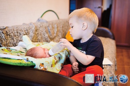 Житель Волгограда один воспитывает троих детей после смерти жены