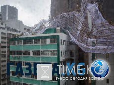 "Богини в бикини": пляжные фото известных красавиц за 40 "Богини в бикини": пляжные фото известных красавиц за 40