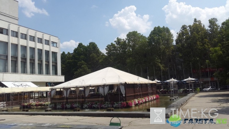 Как уродуется город Кишинев….. в картинках.
