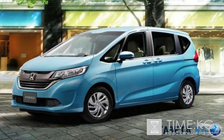 Компактвэн Honda Freed показал свой «космический» салон