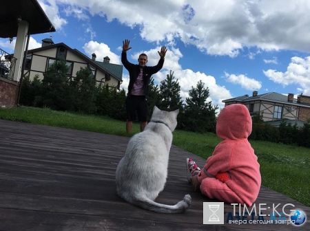 Ксения Бородина Инстаграм: телезвезда устроила семейную фотосессию для мужа и дочери (ФОТО)