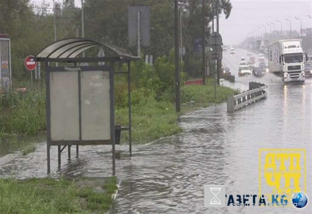 Ливень в Москве 15 августа 2016: фото и видео, подтоплены дома и автомобили, река Яуза вышла из берегов