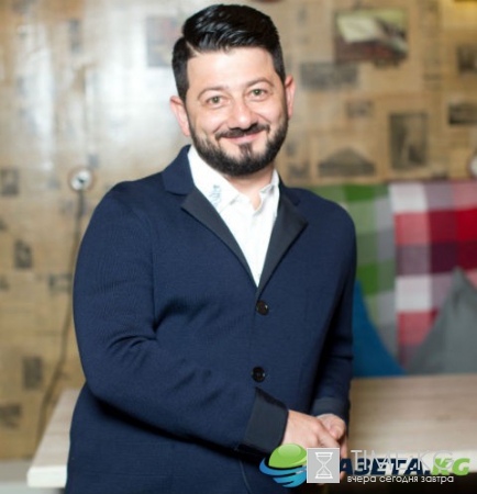 Михаил Галустян: «Жена все время меня проверяет»