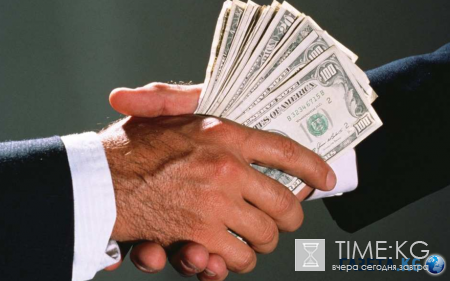 «Муж и жена – одна сатана»: Чем связана политика и СМИ США – откровенное видео повергло в шок