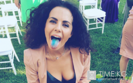 Настя Каменских оголилась на роскошной яхте