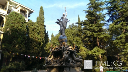 Не только пустые пляжи Крыма. Фото. Много.