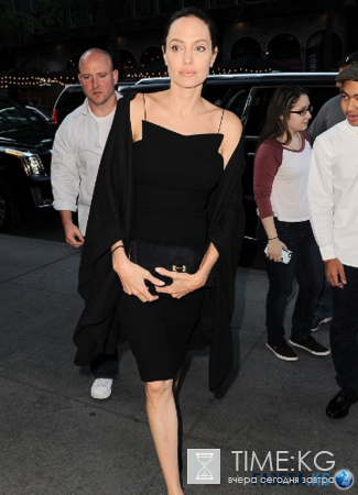 От анорексии нет и следа: Анджелина Джоли сразила публику своим цветущим видом