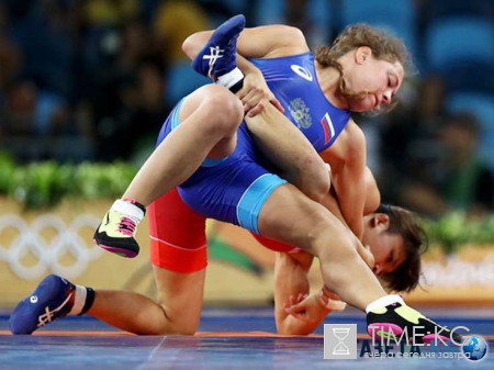 Сразу два серебра: девушки-борцы стали вице-чемпионками