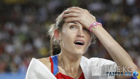 Зачем спортсмены носят разноцветные пластыри или браслеты