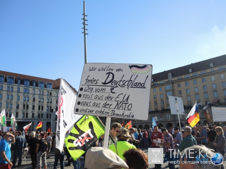 Жители бывшей ГДР: СССР нас бросил, а западные немцы ограбили и превратили в колонию