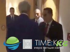 Самые экстравагантные наряды звезд за всю историю MTV