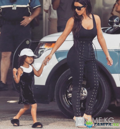 «Чем дальше в лес»: своим поступком Ким Кардашьян вызвала возмущения многих родителей в сети