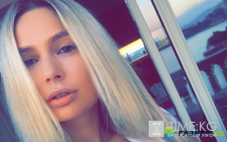 «Голая и злая»: Наталья Рудова в гневе выругалась и показала боксерский прием