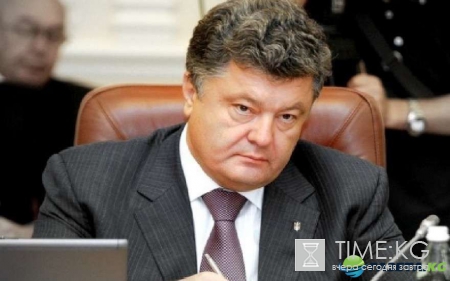 «С хрустальных глаз»: Порошенко заявил, что не хочет быть носорогом