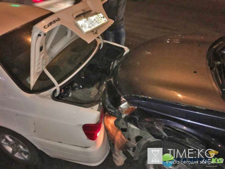 В Новосибирске пьяный лихач «раскидал» 5 автомобилей на Сибиряков-Гвардейцев