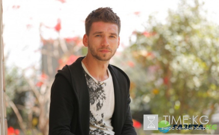 Ведущий «Орла и Решки» побрился налысо и ушел в монастырь (фото)