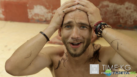 Ведущий «Орла и Решки» побрился налысо и ушел в монастырь (фото)