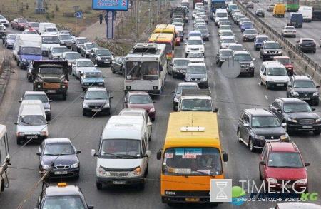 За простой в пробках украинцам предлагают платить зарплату