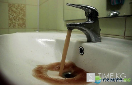 Киевлянам не советуют пользоваться водой сегодня ночью