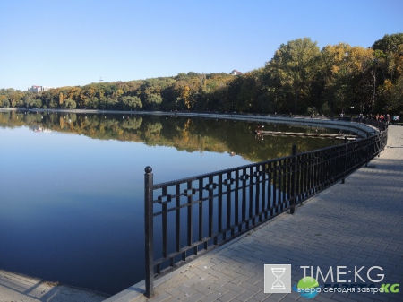 Кишиневская осень. Замечательный октябрьский день на Комсомольском озере