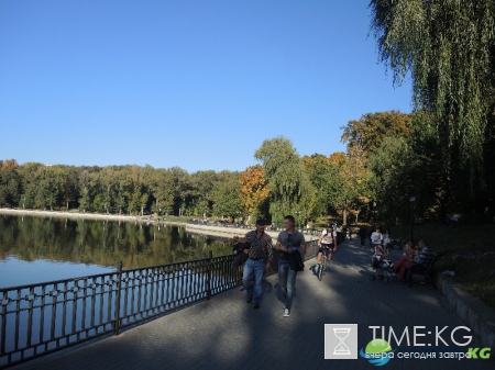 Кишиневская осень. Замечательный октябрьский день на Комсомольском озере