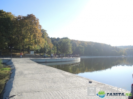 Кишиневская осень. Замечательный октябрьский день на Комсомольском озере