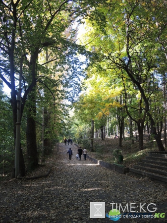 Кишиневская осень. Замечательный октябрьский день на Комсомольском озере