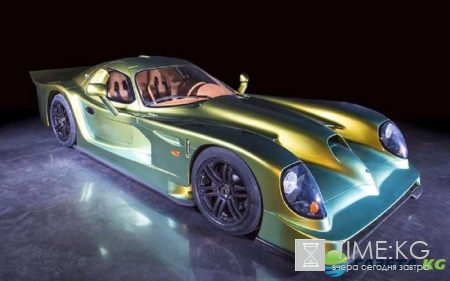 На автосалон в Дубай прилетел шикарный монстр-болид Panoz Esperante GTR-1