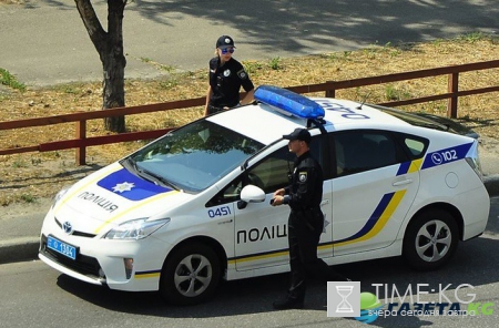 У детской площадки в Киеве найдена граната (фото)