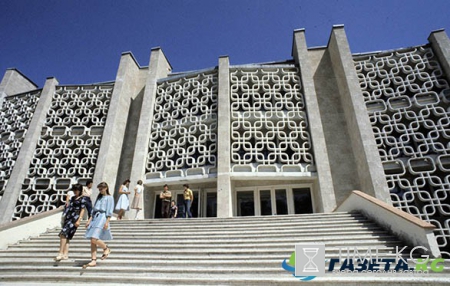 Уникальные фото Молдавии 1985-го года из журнала “Советская Женщина”. Фото Георгия Розова.