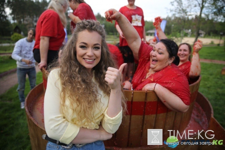Зваженi та щасливi-6 создали пробку на весь Киев