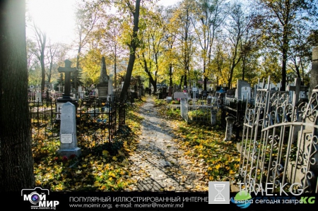 Армянское кладбище в Кишиневе. Очень красивые осенние фото.