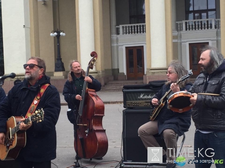Гребенщиков зажег на полтавской улице (фото)